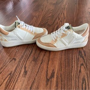 EUC vintage Havana sneaker